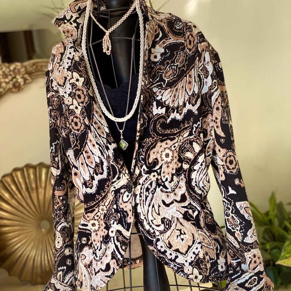 Super soft and comfortable Coldwater Creek paisley jacket blazer!